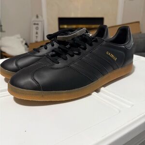 Men's Black Adidas Gazelle Sneakers